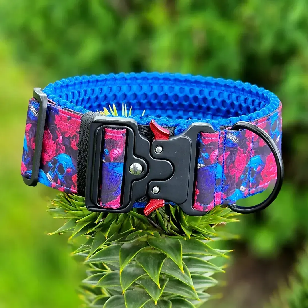 collare con teschi e rose 2